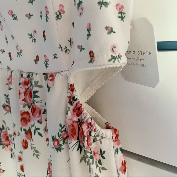 NWT Small pink floral mini dress with cutouts on the side - Picture 5 of 16